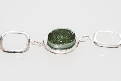 Green dichroic link bracelet