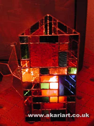 Multi-coloured tile shade